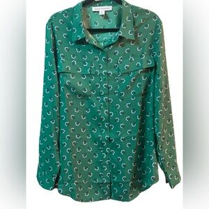 Green Patterned Button-Up Shirt. Amazon essentials. NWT. Sz XL.100% Polyester